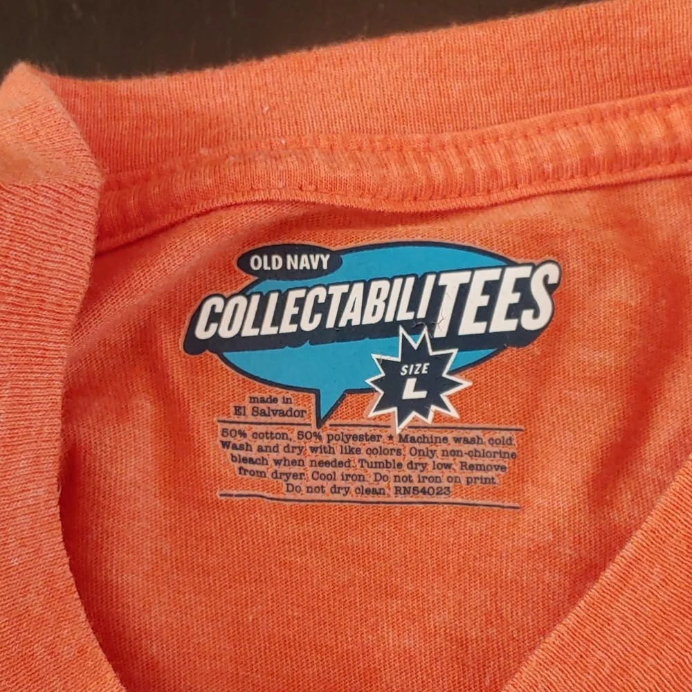 🌻 Old Navy Boys Collectabilitees Orange Wolverine Long Sleeve Tee Size Large